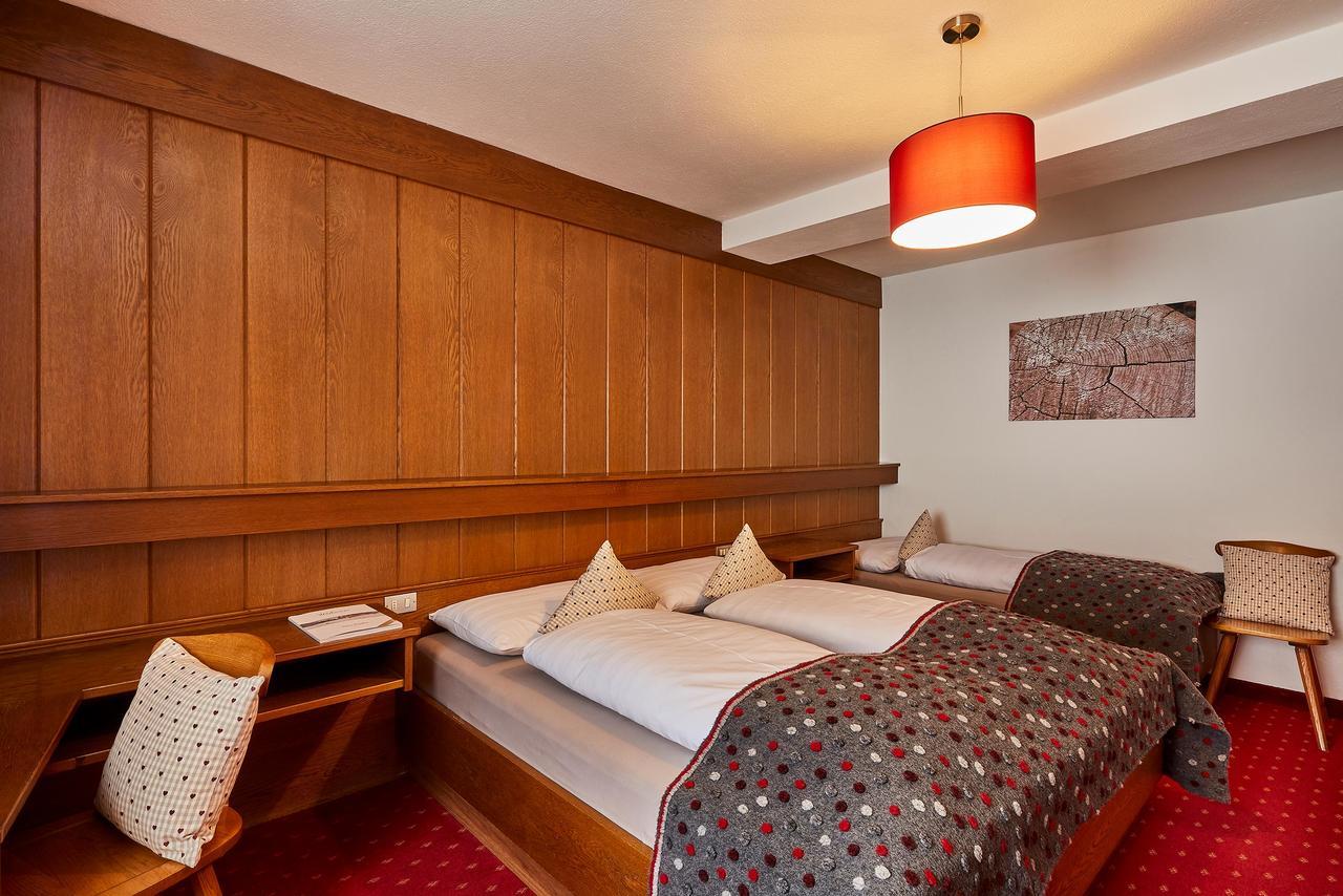 Casa Nives Hotel La Villa (Trentino Alto Adige)